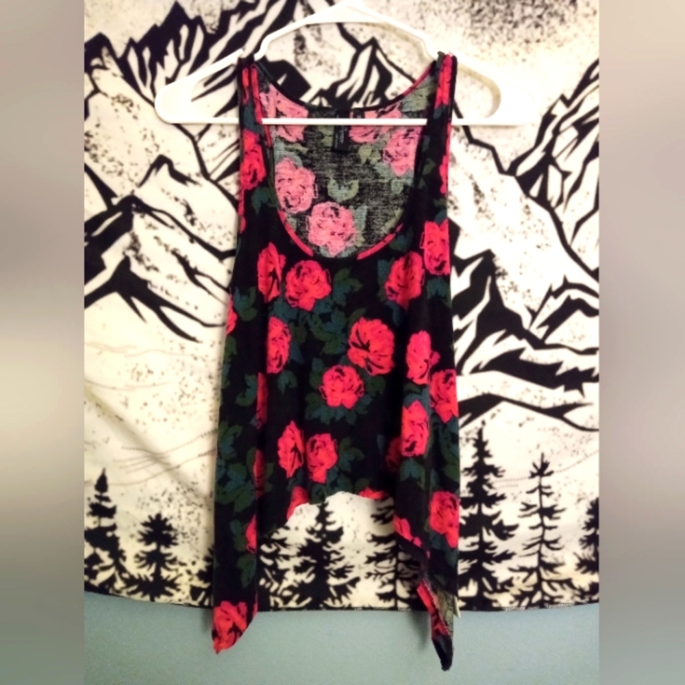 Edgy floral crop top